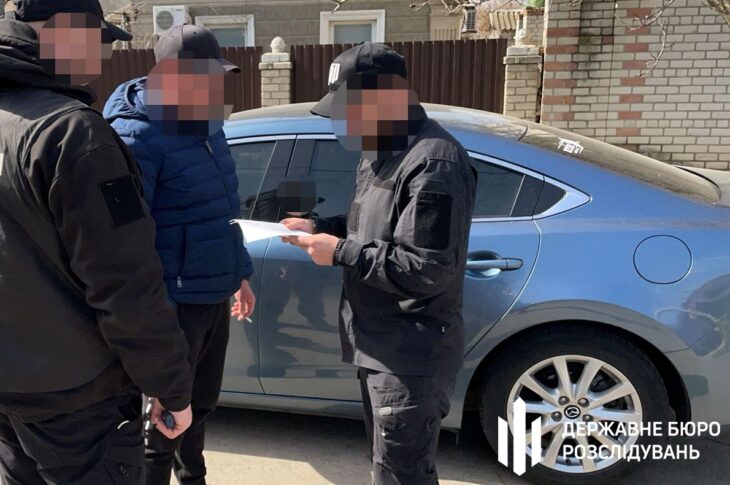 Новини України - Бізнес на виплаті "бойових": викрили військових посадовців