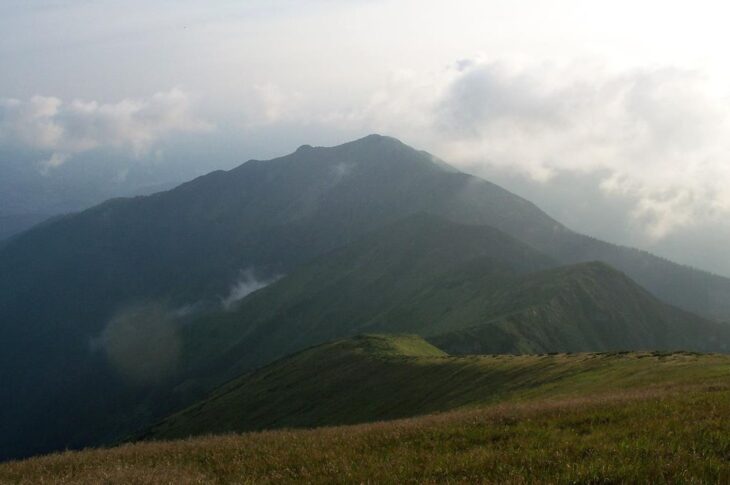 Новини світу - Через гори за кордон: у Румунії врятували чотирьох заблукалих українців