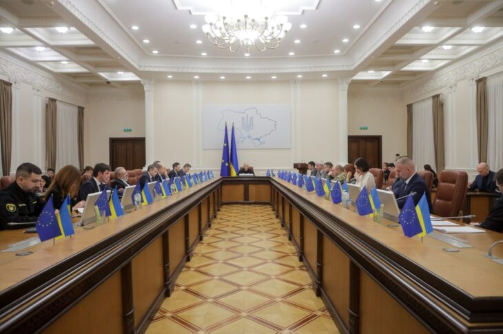 Новини України - Енергосистема витримала дев&rsquo;ять масованих атак за сезон - Шмигаль