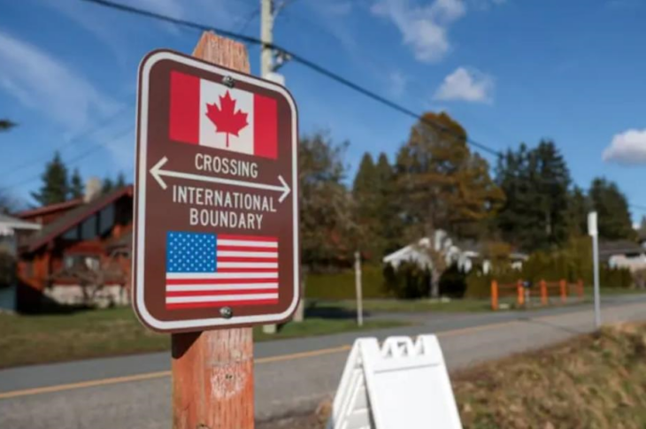 Новини світу - Канадців попередили, що прикордонники США можуть перевіряти їх телефони
