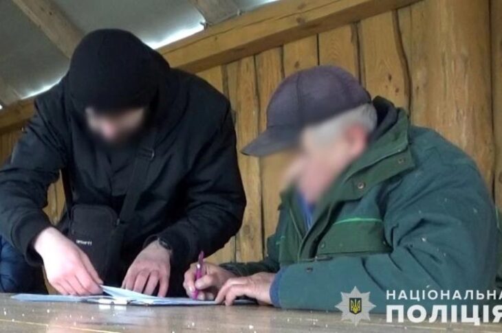 Новини України - На Львівщині чоловік застрелив пса, бо той "полював на курей"