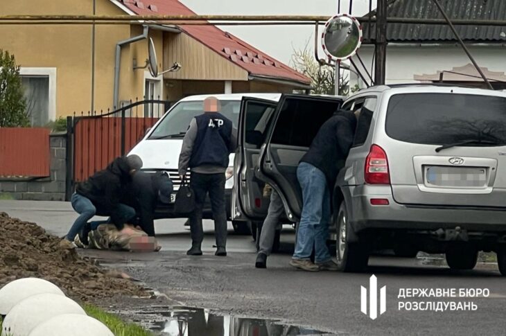 Новини України - На Закарпатті викрили схему поборів у військовій частині