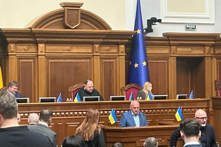 Новини України - Новий нардеп від Слуги народу склав присягу у Раді