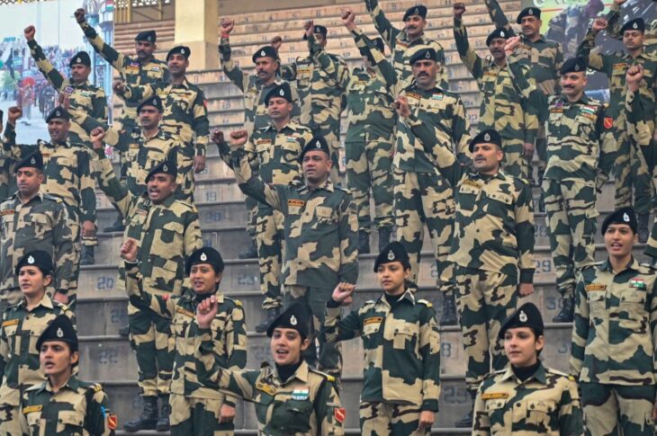 Новини світу - Перші постріли. Індія та Пакистан на грані війни