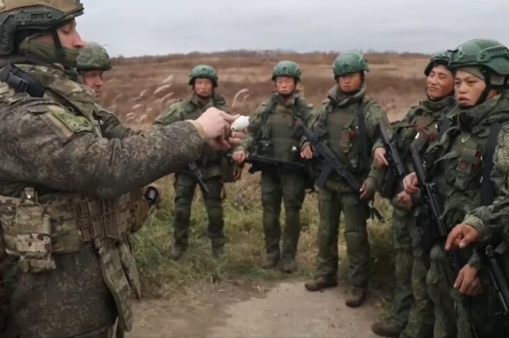 Новини світу - Пропагандисти РФ показали підготовку солдатів КНДР