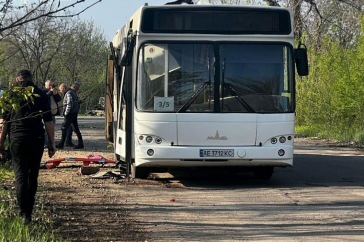 Новини України - Росіяни атакували автобус у Марганці: багато жертв