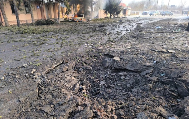 Новини України - Росіяни скинули КАБ на село на Харківщині: загинув чоловік