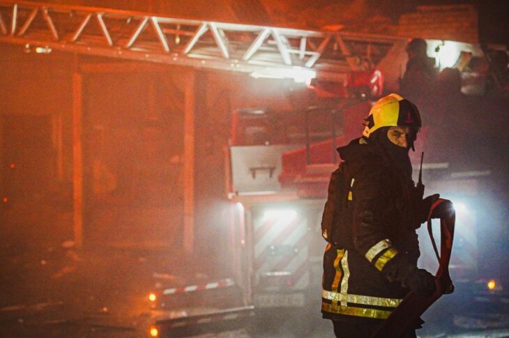 Новини України - Росіяни вдарили по Харкову, здійнялися пожежі