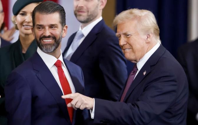 Новини світу - Син Трампа зустрінеться в Будапешті з головою МЗС Угорщини