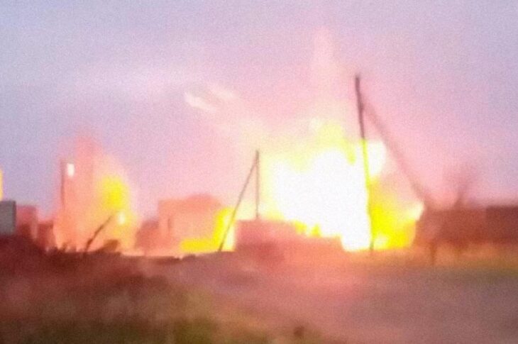 Новини України - У Мелітополі підірвали броньовик з "кадирівцями"