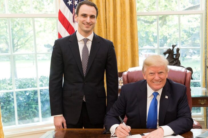 Новини світу - У Трампа заявили, що технології США можуть "маніпулювати простором і часом"