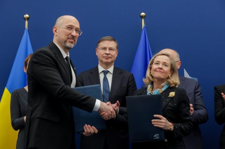 Новини бізнесу - Україна і ЄІБ підписали угоди на 300 млн євро