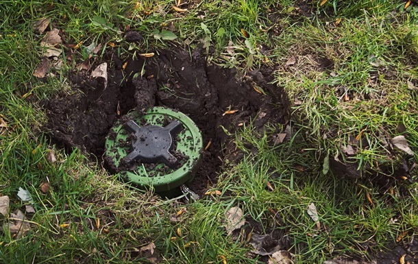 Новини України - В Балаклії автомобіль підірвався на міні, водій загинув