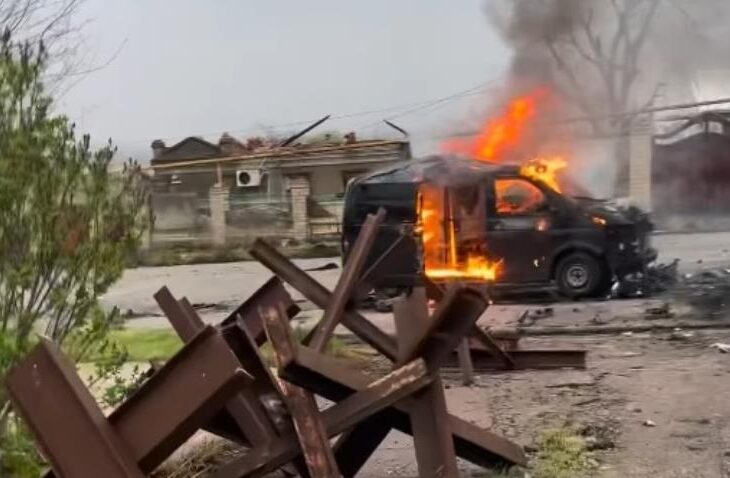 Новини України - Волонтер показав, як на нього полювали БПЛА у Херсоні