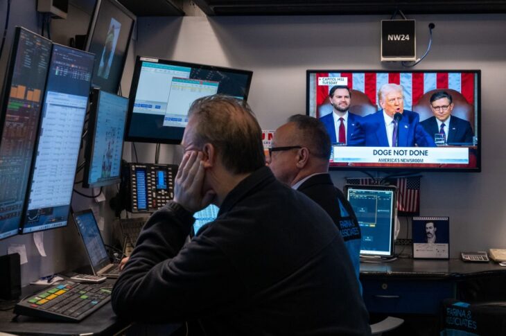 Новини бізнесу - ВВП Сполучених Штатів знизився вперше з 2022 року