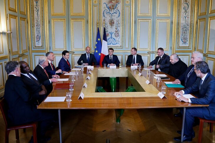 Новини України - Зустріч у Парижі. США знову бачать прогрес до миру