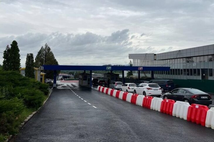 Новини України - Два КПП на кордоні зі Словаччиною та Угорщиною тимчасово не працюватимуть