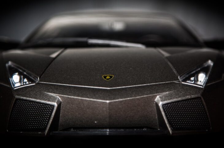 Новини бізнесу - Гібриди принесли Lamborghini майже €900 млн з аквартал