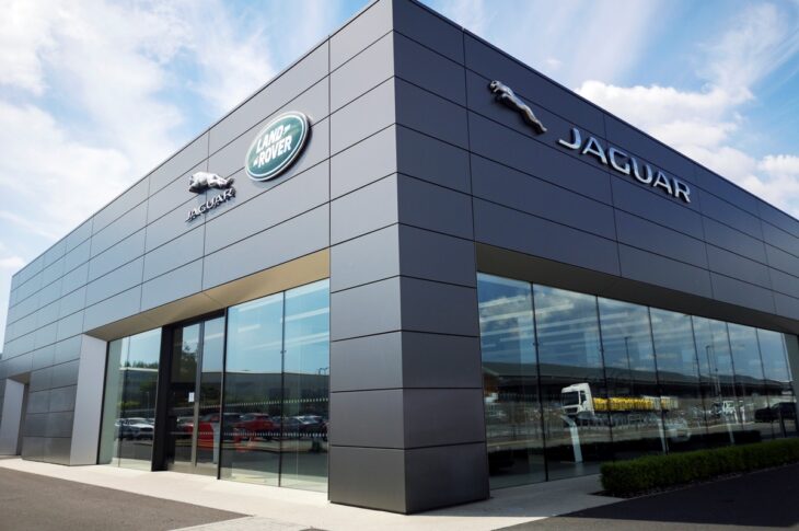 Новини бізнесу - Jaguar Land Rover відновила експорт авто до США