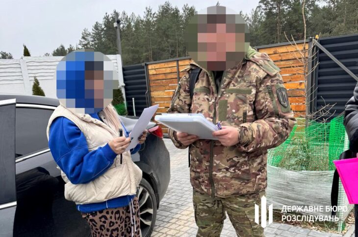 Новини України - Командир частини незаконно виплатив підлеглій понад 800 тис "бойових"