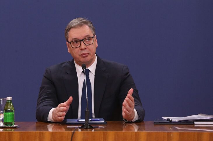 Новини світу - Літак президента Сербії "застряг" в Баку по дорозі до Москви