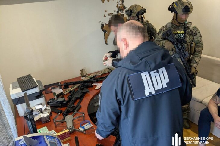 Новини України - На Донеччині правоохоронець перепродавав трофейну зброю