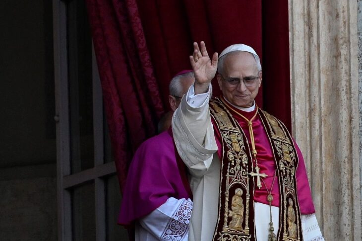 Новини світу - Папа Лев XIV у першому недільному зверненні закликав до миру в Україні