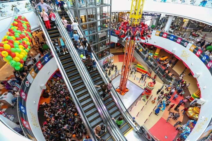 Новини світу - Посольство США попередило про погрози вибухів у трьох ТЦ у Тбілісі