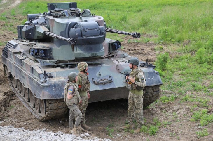 Новини України - ППО відбила атаку майже 130 "шахедів"