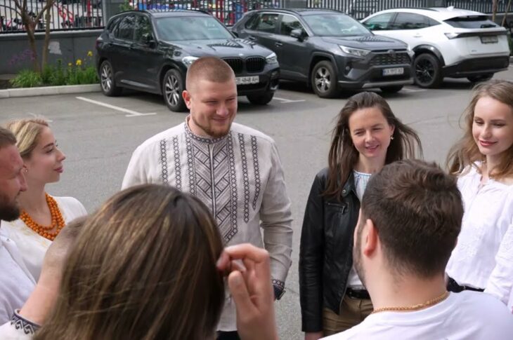 З Днем вишиванки!