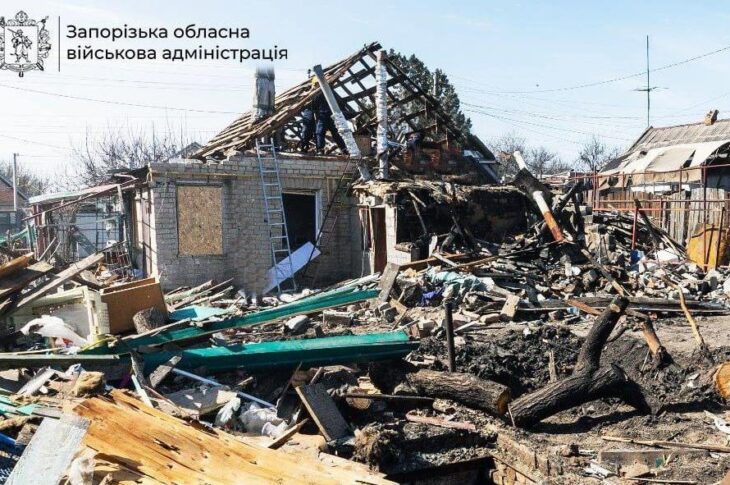 Новини України - РФ скинула п’ять авіабомб на село на Запоріжжі: під завалами люди