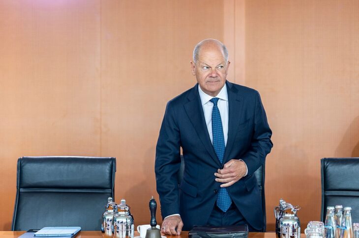 Новини світу - Шольц залишиться у політиці як депутат Бундестагу