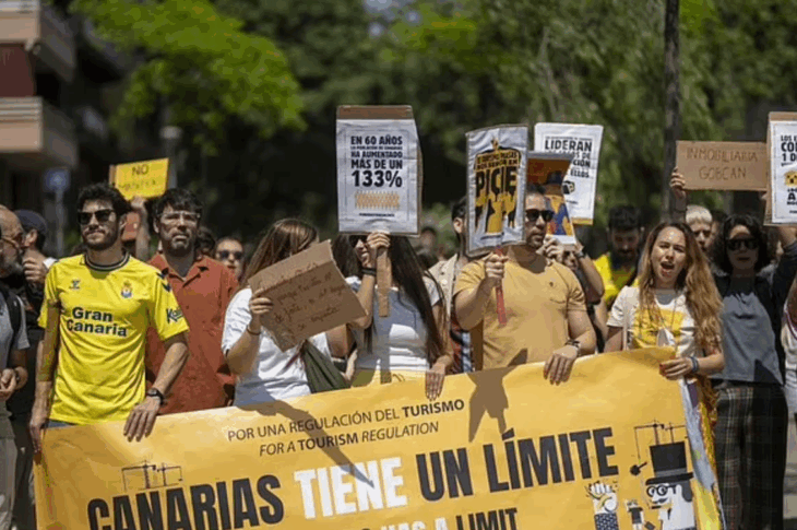 Новини світу - У кількох містах Іспанії відбулися масові протести проти туризму