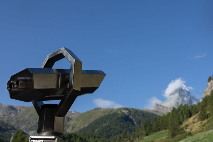 Новини світу - У Швейцарії біля елітного курорту знайшли тіла лижників