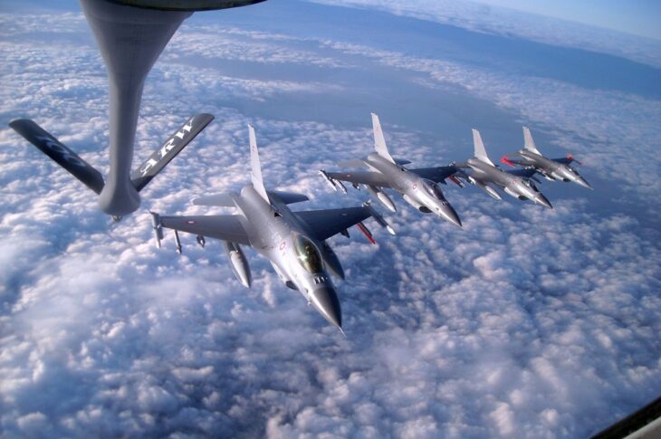 Новини світу - У США схвалили новий пакет допомоги Україні для обслуговування F-16