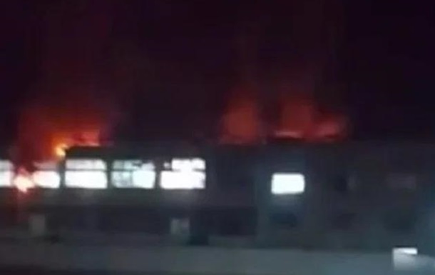 Новини світу - Удар по заводу у Єльці: з'явилися супутникові фото