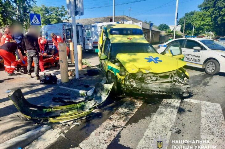Новини України - В Ізмаїлі швидка зіткнулася з легковиком, є жертва та постраждалі