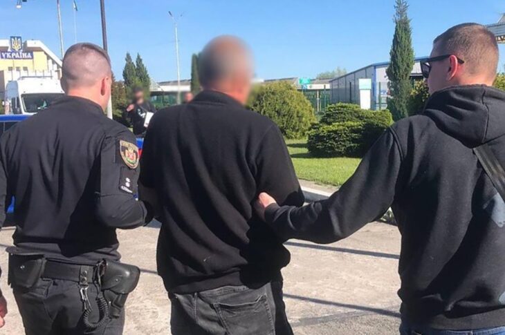 Новини України - В Україну з Німеччини екстрадували підозрюваного у торгівлі людьми