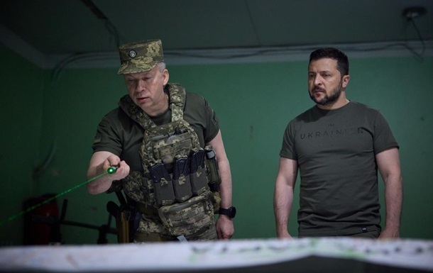 Новини України - Зеленський заслухав доповідь Сирського