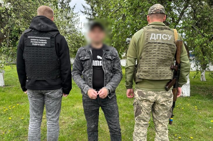 Новини України - Зґвалтував неповнолітню: на Житомирщині у потязі затримали чоловіка