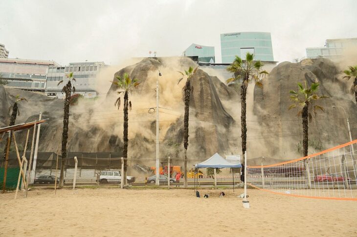 Новини світу - Біля Перу стався потужний землетрус, є загиблий