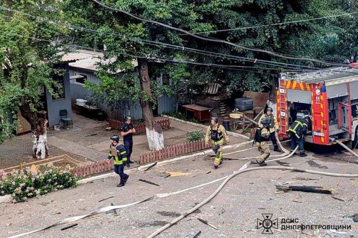 Новини України - Дрон вдарив поряд із будівлею ТЦК у Кривому Розі
