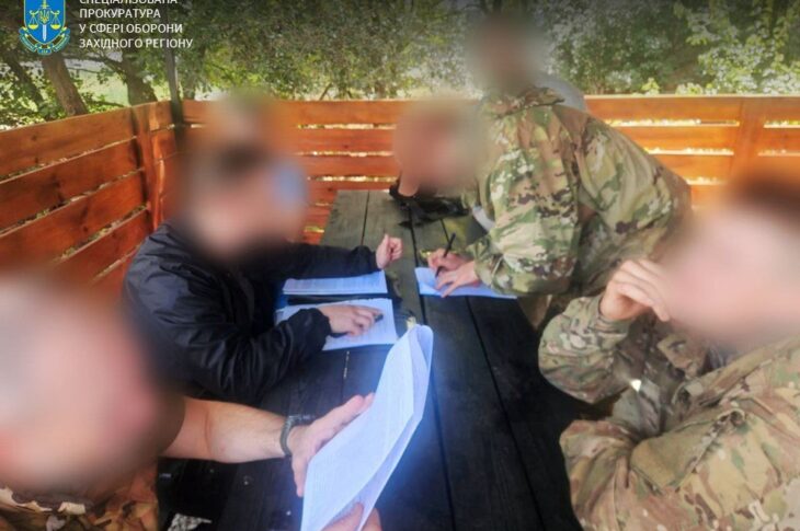 Новини України - Двом нападникам на бійця Азову повідомили про підозру