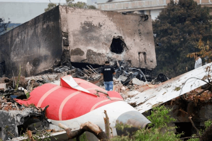 Новини світу - India Today дізнався про брак тяги у літака, що розбився в Індії