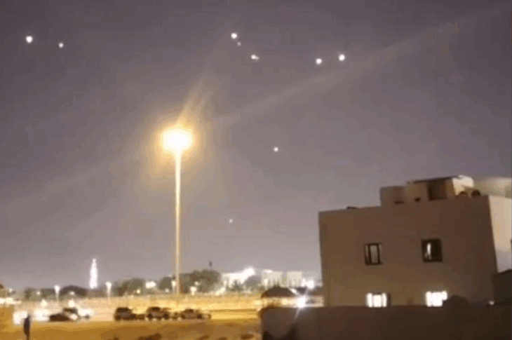 Новини світу - Іран запустив ракети по військових базах США