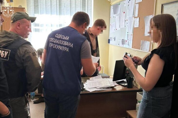 Новини України - Офіцери ЗСУ заробили мільйони на "мертвих душах"