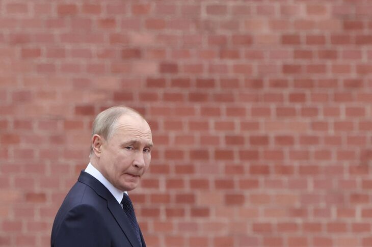 Новини світу - Путін анонсував скорочення військових витрат