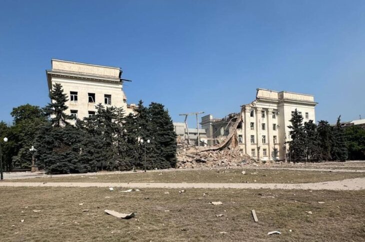 Новини України - Росіяни знищили будівлю Херсонської ОВА