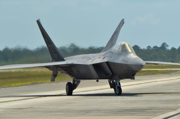 Новини світу - США перекинули ескадрилью F‑22 в Йорданію