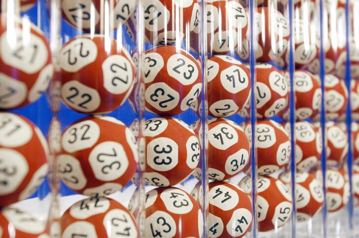 Новини світу - У Канаді пенсіонер менш ніж за рік тричі виграв у лотереї